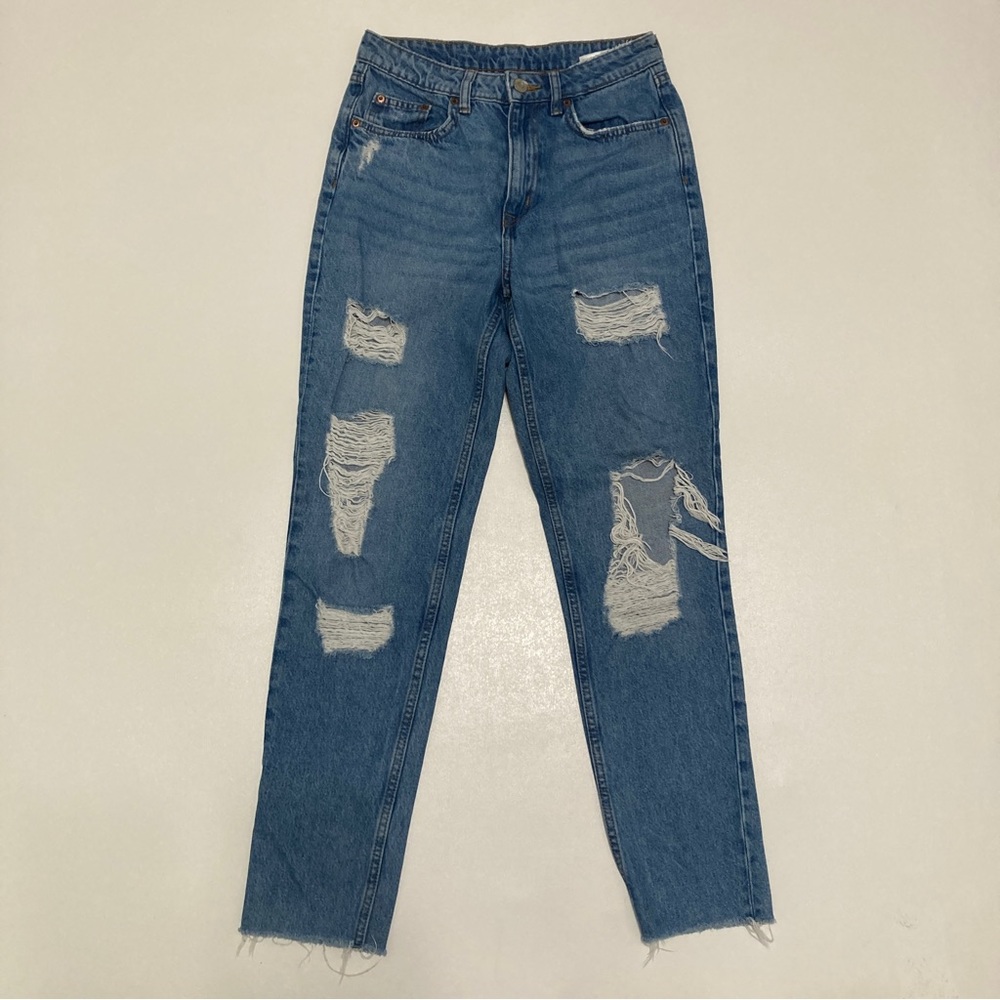 H&M Divided High Rise Ripped Jeans Size 6 Medium Wash